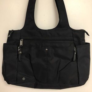 Baggallini Gumption Medium Tote. Black